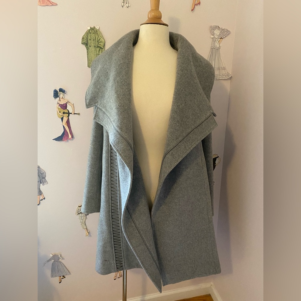 Badgley Mischka Gray Coat Sz S